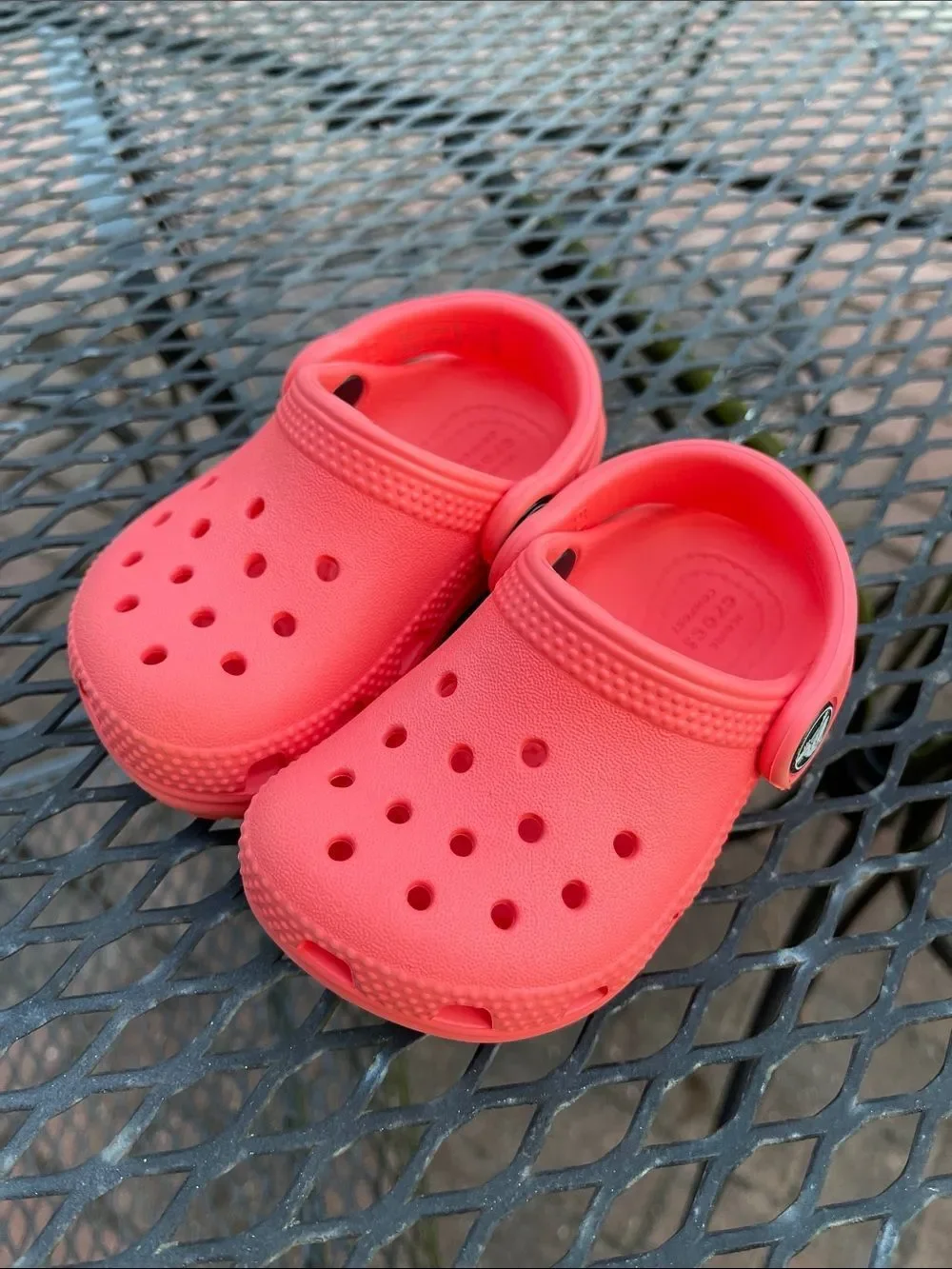 Crocs Toddler Classic Clog Size 5 Coral - Neon Watermelon? Style # 206990